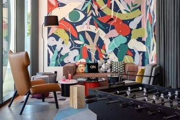 هتل Moxy Lisboa Oriente