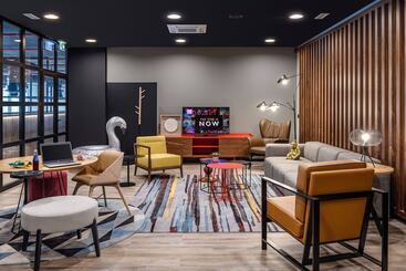 هتل Moxy Lisboa Oriente