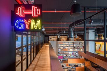 هتل Moxy Lisboa Oriente