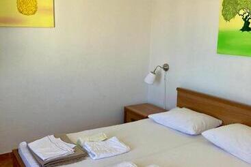 پانسیون Rooms Vinka Tudor