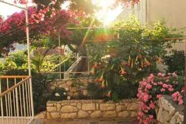 پانسیون Rooms Vinka Tudor