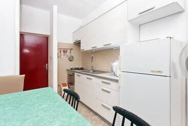 پانسیون Rooms Vinka Tudor