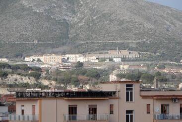 住宿加早餐 Caserta Royale Apartment