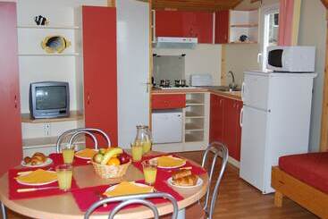 Cozy Cottage Near The Beach In Agde