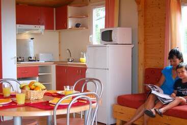Cozy Cottage Near The Beach In Agde