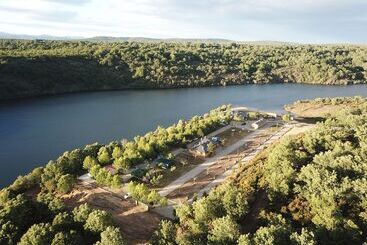 هتل Camping Los Molinos