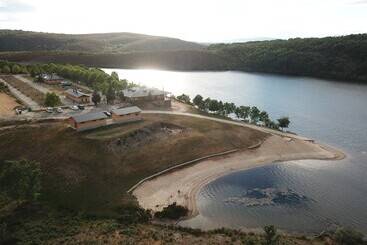 هتل Camping Los Molinos