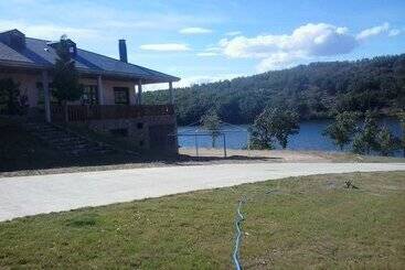 هتل Camping Los Molinos
