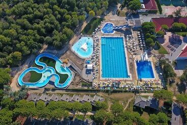 هتل Club Del Sole Marina Julia Family Camping Village