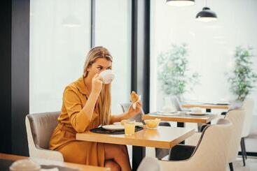 هتل Mystay Porto Batalha