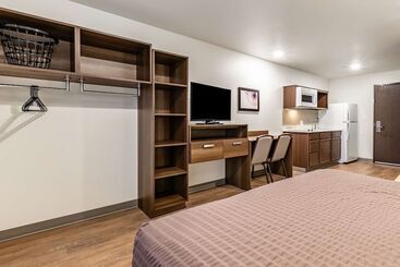 هتل Woodspring Suites Indianapolis Airport South