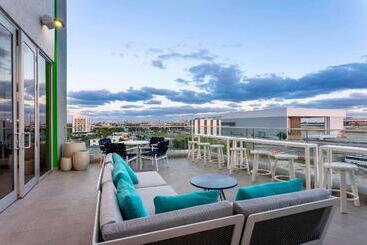 هتل Wyndham Garden Miami International Airport