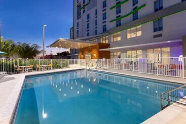 هتل Wyndham Garden Miami International Airport