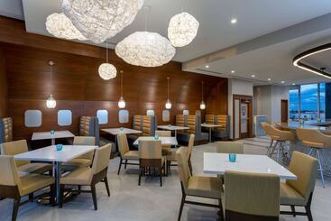 هتل Wyndham Garden Miami International Airport