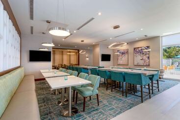 هتل Wyndham Garden Miami International Airport
