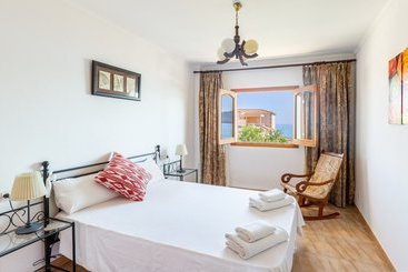 Mallorca Beach Front Line House 6 Pers