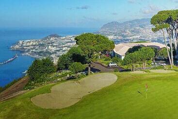 Balancal Apartments And Villas Palheiro Village