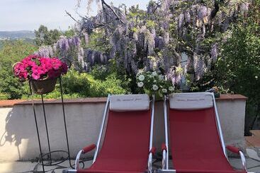 پانسیون Les Grimaldines   Maison D Hôtes