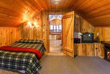 별장 Sun Mountain Ranch Bunkhouse   Near Crater Lake