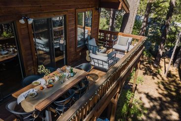 کلبه Tarly  Serene Cabin W Two Patios & Hot Tub In Incline Village