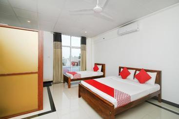 Grand Rovinka - Colombo