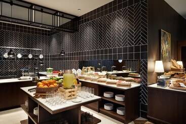 هتل Four Points By Sheraton Prishtina City