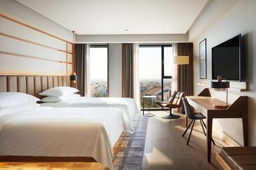 هتل Four Points By Sheraton Prishtina City