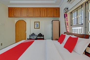 هتل Oyo 74240 Shameer Lodge