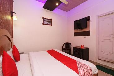 هتل Oyo 74244 Bip Inn Comforts By Cian Suites