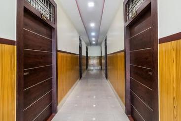 هتل Oyo 74244 Bip Inn Comforts By Cian Suites