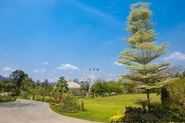 هتل Resort Huangchui Baan Phu Khao