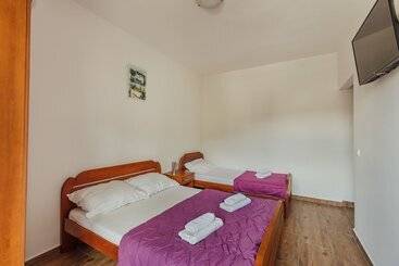 پانسیون Apartments Bonaca Igalo