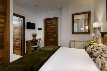 Пансион Hostal Bosque De Gamueta