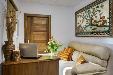 پانسیون Hostal Bosque De Gamueta