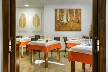 پانسیون Hostal Bosque De Gamueta