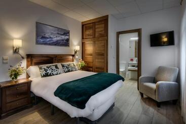 پانسیون Hostal Bosque De Gamueta