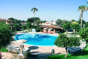 Apartamentos Ses Anneres