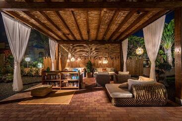 Club Vista Serena