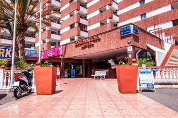 Corona Roja Apartments