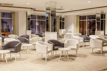 ホテル Bluesea Lagos de Cesar