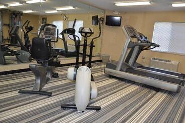 هتل Candlewood Suites Ft Lee   Petersburg   Hopewell By Ihg