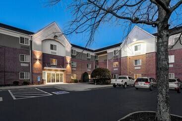 هتل Candlewood Suites Glen Allen Short Pump