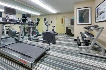 هتل Candlewood Suites Salina, An Ihg