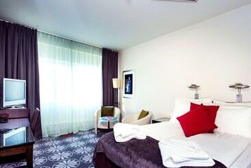 Clarion Collection Hotel Aurora
