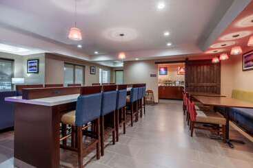 هتل Comfort Inn & Suites Montgomery East Carmichael Rd