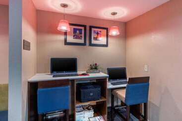 هتل Comfort Inn & Suites Montgomery East Carmichael Rd