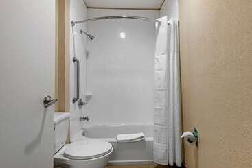 هتل Comfort Inn & Suites Montgomery East Carmichael Rd