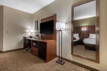 هتل Comfort Inn & Suites Montgomery East Carmichael Rd