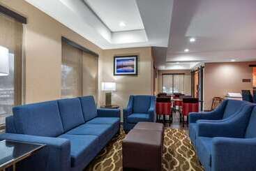 هتل Comfort Inn & Suites Montgomery East Carmichael Rd