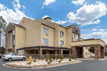 هتل Comfort Inn & Suites Montgomery East Carmichael Rd